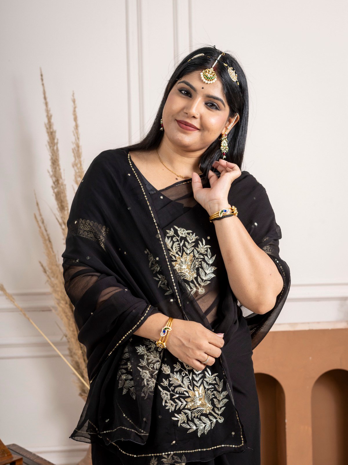Handcrafted Black Pure Chiffon Saree with Floral Sequin Work thumbnail 6